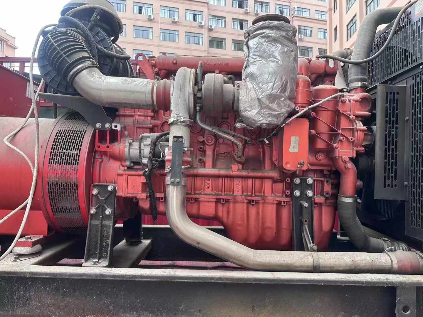 老城如何选择适合 600kW 柴油发电机组的过载保护器？
